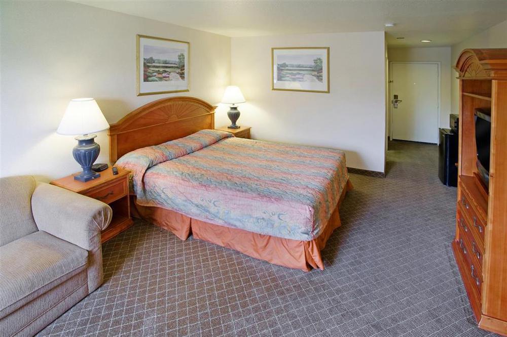 Hotel Hacienda At Ontario Ranch Room photo